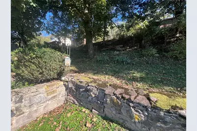 300 Marie St, Glassport, PA 15045 - Photo 35