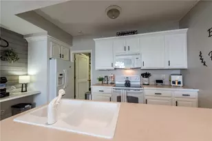 219 Adams Pointe Blvd, Adams Township, PA 16046 - Photo 11