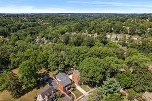 186 Mohawk Dr, Pittsburgh, PA 15228 - Photo 41