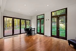 1645 Pegher Ln, Pittsburgh, PA 15143 - Photo 7