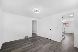 248 Shenandoah Dr, Pittsburgh, PA 15235 - Photo 11