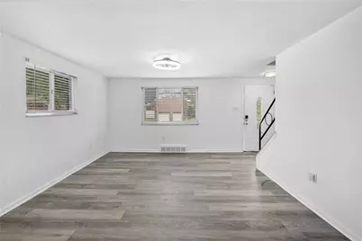 248 Shenandoah Dr, Pittsburgh, PA 15235 - Photo 9