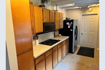 19 E Greenville Dr, Greenville Boro, PA 16125 - Photo 7