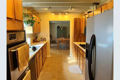 19 E Greenville Dr, Greenville Boro, PA 16125 - Photo 9