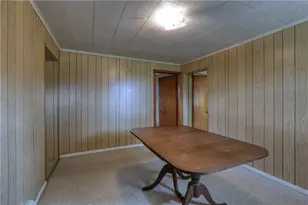 672 Tulip Dr, New Brighton, PA 15066 - Photo 9