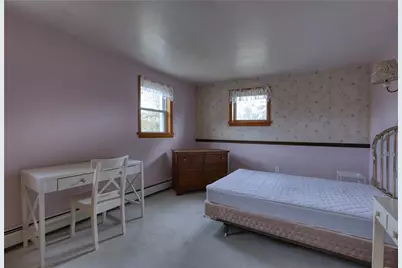 672 Tulip Dr, New Brighton, PA 15066 - Photo 13