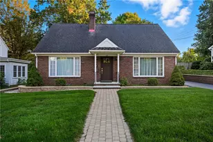 216 Vine Ct, New Wilmington Boro, PA 16142 - Photo 1