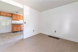 7258 Campania Ave, Pittsburgh, PA 15206 - Photo 11