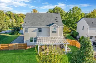 306 Oakwood Cir, South Fayette, PA 15057 - Photo 15