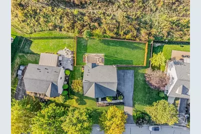 306 Oak Wood Cir, South Fayette, PA 15057 - Photo 11