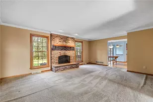 562 Callery Rd, Cranberry Township, PA 16066 - Photo 5