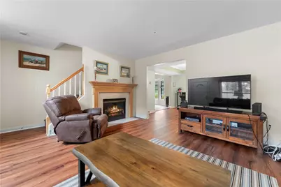 1009 W Waterford Ct, North Strabane, PA 15317 - Photo 5