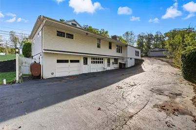 6453 Old Pulaski Rd, Pulaski Township, PA 16142 - Photo 5