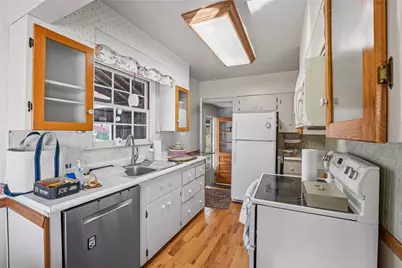 6453 Old Pulaski Rd, Pulaski Township, PA 16142 - Photo 9