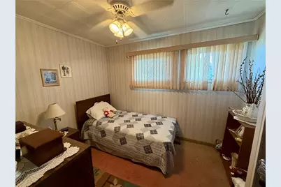 1224 Montpelier St, Hopewell Township, PA 15001 - Photo 17