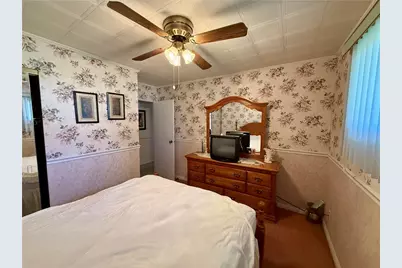 1224 Montpelier St, Hopewell Township, PA 15001 - Photo 13