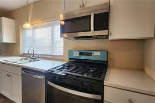 219 Quay St, Vandergrift, PA 15629 - Photo 7