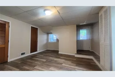 219 Quay Street, Vandergrift, PA 15629 - Photo 5