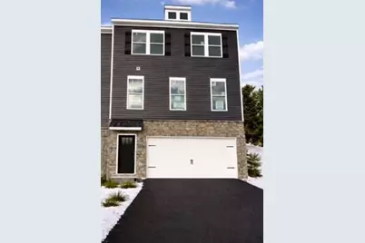 175 Sweetwater Dr, Moon/Crescent Twp, PA 15108 - Photo 1