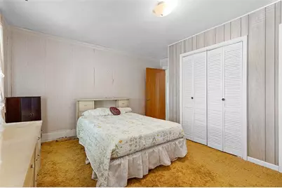 241 W State St, Oakdale, PA 15071 - Photo 19