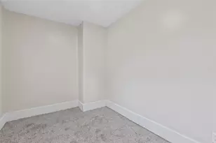 241 W State St, Oakdale, PA 15071 - Photo 23