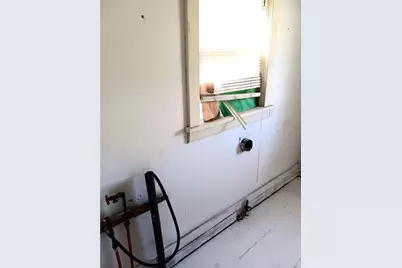 633 5th Ave, Ford City Boro, PA 16226 - Photo 5