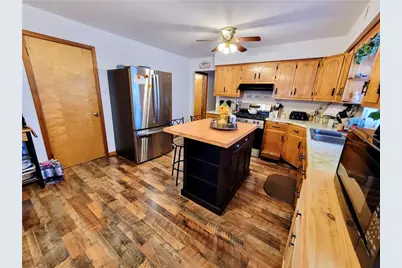 311 Elm St, Vandergrift, PA 15690 - Photo 13