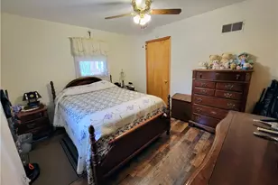 311 Elm St, Vandergrift, PA 15690 - Photo 17