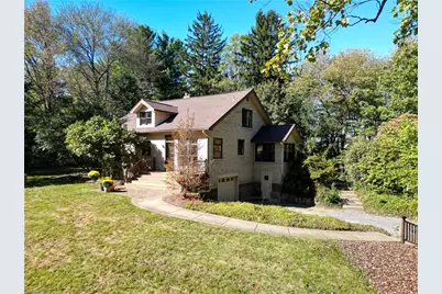 179 Hollowvue Rd, Big Beaver, PA 16157 - Photo 1