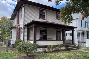 556 S Oakland Ave, Sharon, PA 16146 - Photo 1