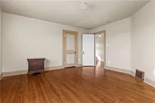 512 Regent St, Houston, PA 15342 - Photo 19