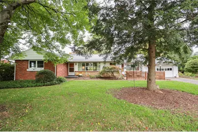 635 Craig St, Grove City Boro, PA 16127 - Photo 1