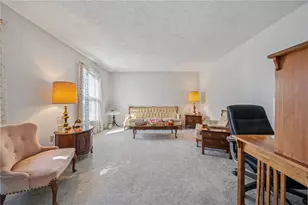 213 Leaside Dr, Monroeville, PA 15146 - Photo 3