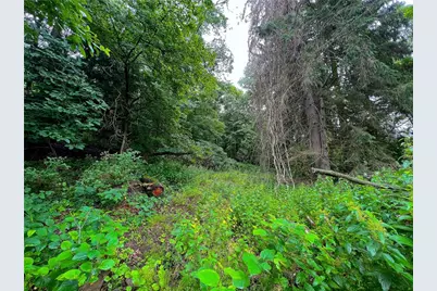 811 Meridian Rd, Penn Township, PA 16053 - Photo 1