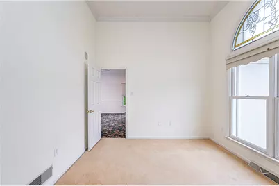 112 N Hazelnut Dr, Mount Pleasant Township, PA 15666 - Photo 11