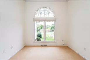 112 N Hazelnut Dr, Mount Pleasant Township, PA 15666 - Photo 13