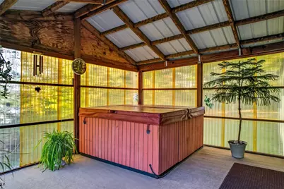 8240 Mercer St, Pulaski Township, PA 16143 - Photo 7