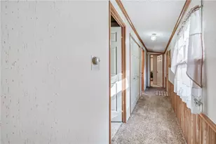 8240 Mercer St, Pulaski Township, PA 16143 - Photo 35