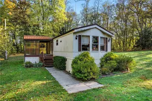 8240 Mercer St, Pulaski Township, PA 16143 - Photo 1