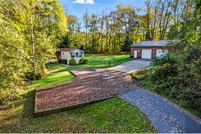 8240 Mercer St, Pulaski Township, PA 16143 - Photo 17