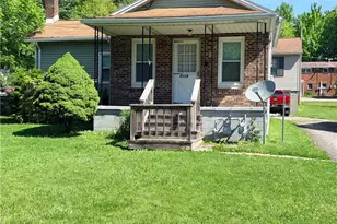 2179 Woodbine Dr, Hermitage, PA 16148 - Photo 3