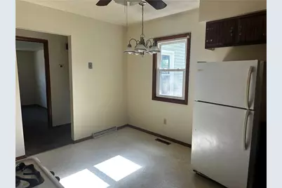 2179 Woodbine Dr, Hermitage, PA 16148 - Photo 11