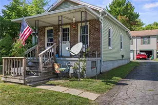 2179 Woodbine Dr, Hermitage, PA 16148 - Photo 1