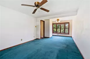 5215 Woodland Dr, West Mifflin, PA 15122 - Photo 15