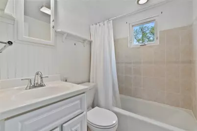 5215 Woodland Dr, West Mifflin, PA 15122 - Photo 21