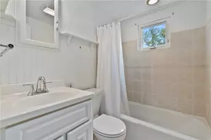 5215 Woodland Dr, West Mifflin, PA 15122 - Photo 21