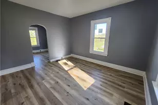 640 Redwood Dr, Cecil, PA 15057 - Photo 5