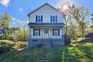 640 Redwood Dr, Cecil, PA 15057 - Photo 1