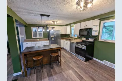 3316 Valewood Dr, Munhall, PA 15120 - Photo 5