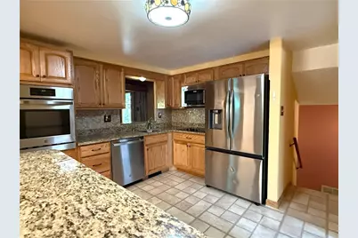 919 Sunset Drive, Hempfield Township, PA 15601 - Photo 9